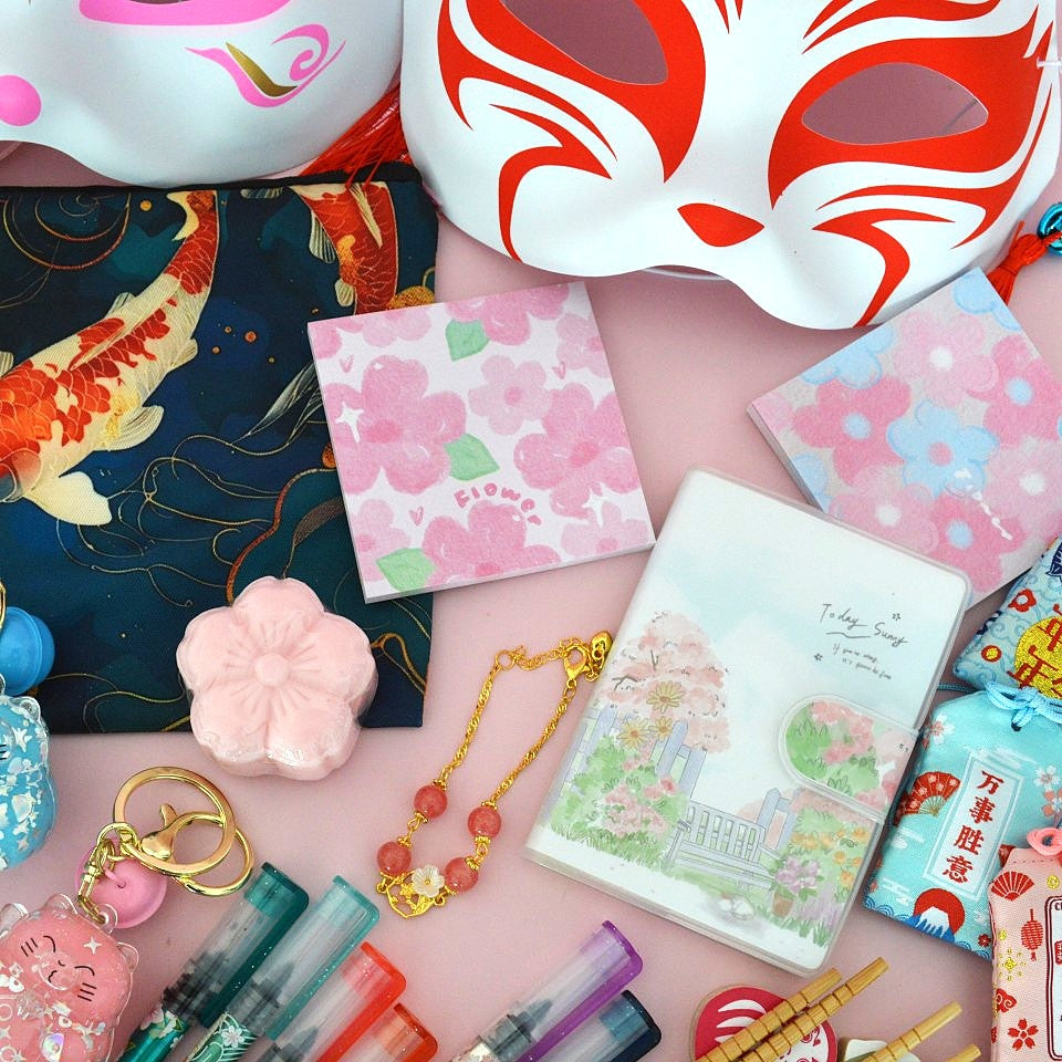 Box kawaii Japon (PROMO -23%)