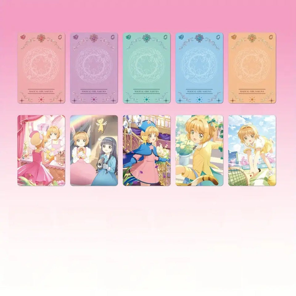 des superbes cartes à collectionner Card Captor Sakura. Elles sont scintillantes et leurs illustrations mettent en scène Sakura mais aussi ses amis et son univers fantastique et magique