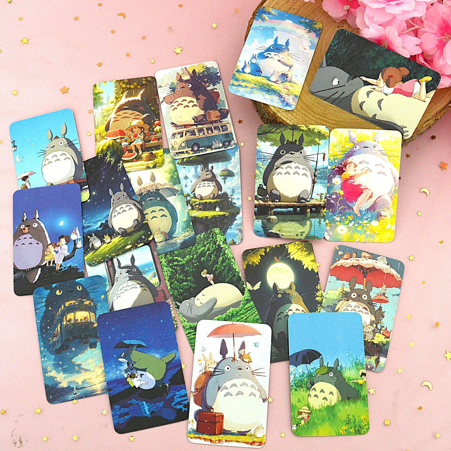 Lot de 4 cartes Totoro à collectionner