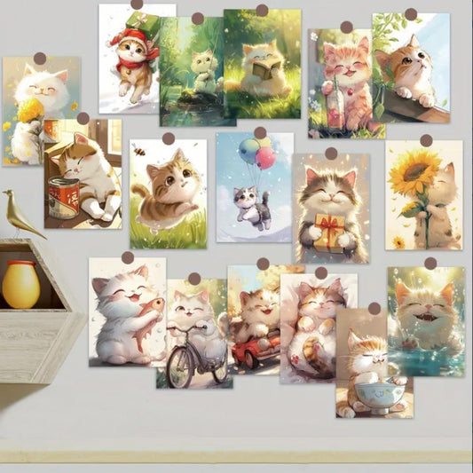 des cartes postales d'illustrations dessinées de chats de toutes les couleurs et dans des poses, des expressions et scènes différentes mais toujours pleine de tendresse et de douceur.