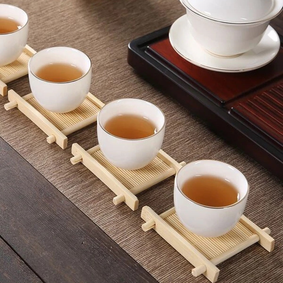 des repose baguettes en forme de tatami japonais. Design mignon inspiré du Japon traditionnel. Parfait en élément de décoration également
