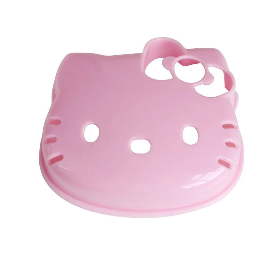 un emporte-pièce en forme d'Hello Kitty super mignon. Idéal pour réaliser de jolis sandwichs mignons et originaux.