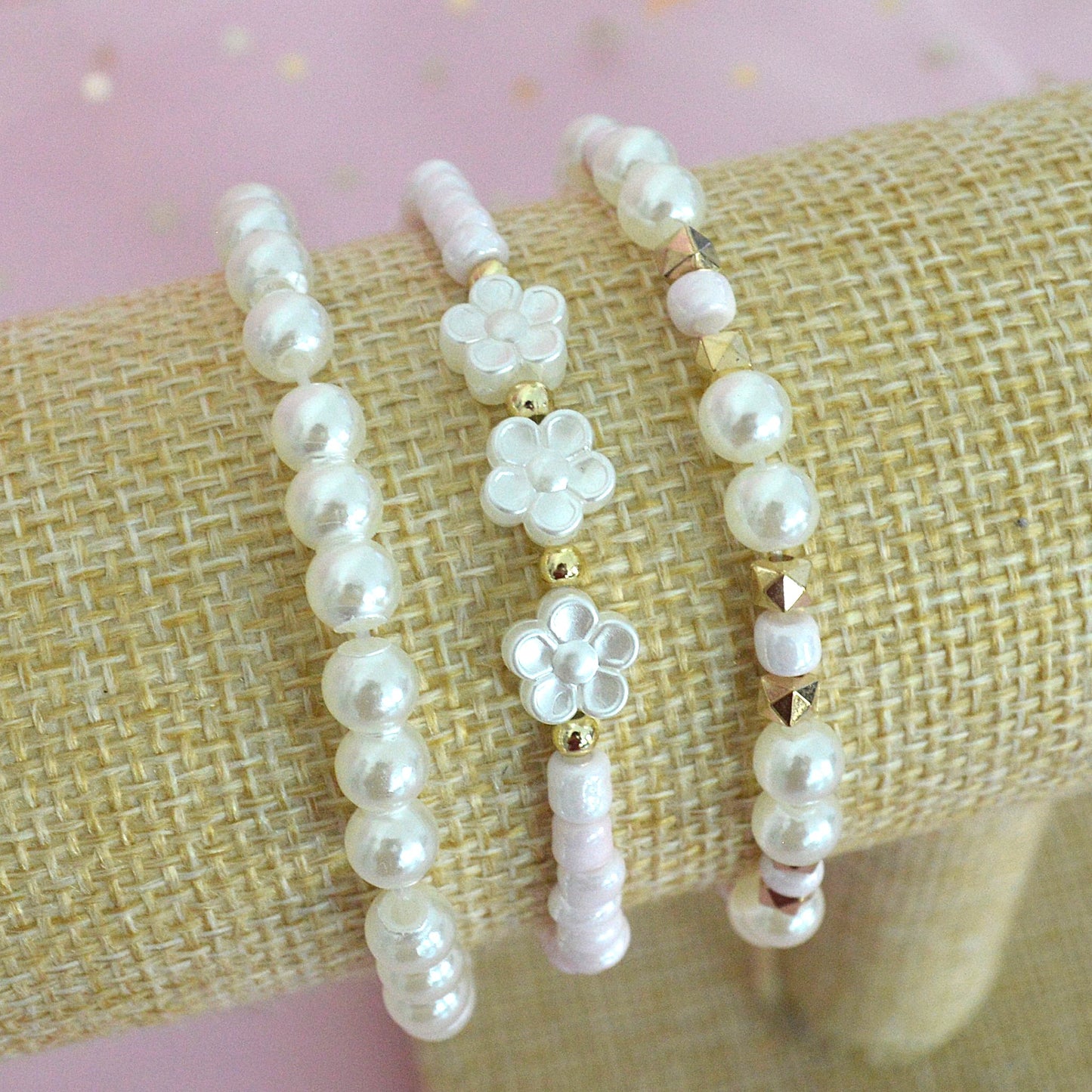 Ensemble de 3 bracelets perles et fleurs