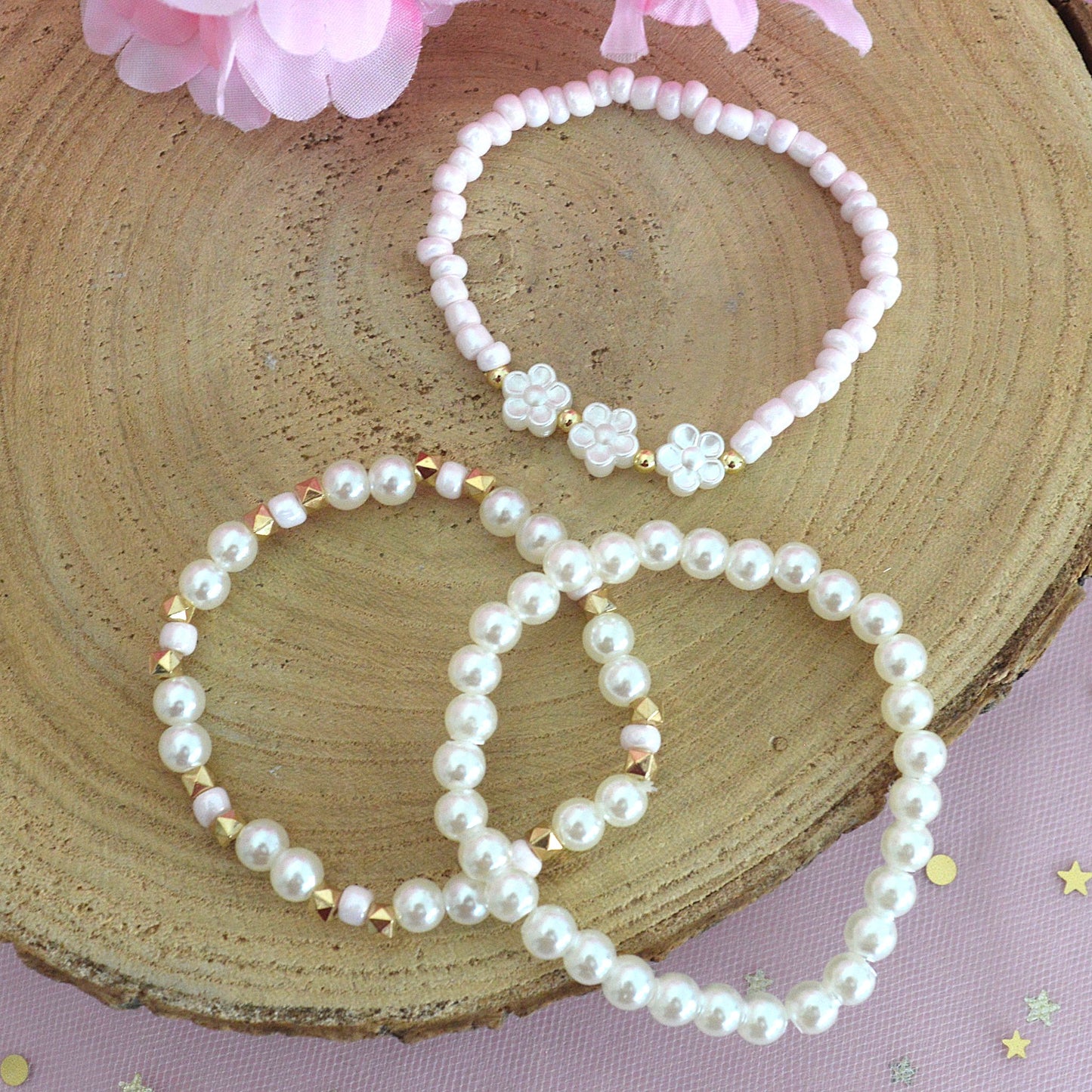 Ensemble de 3 bracelets perles et fleurs