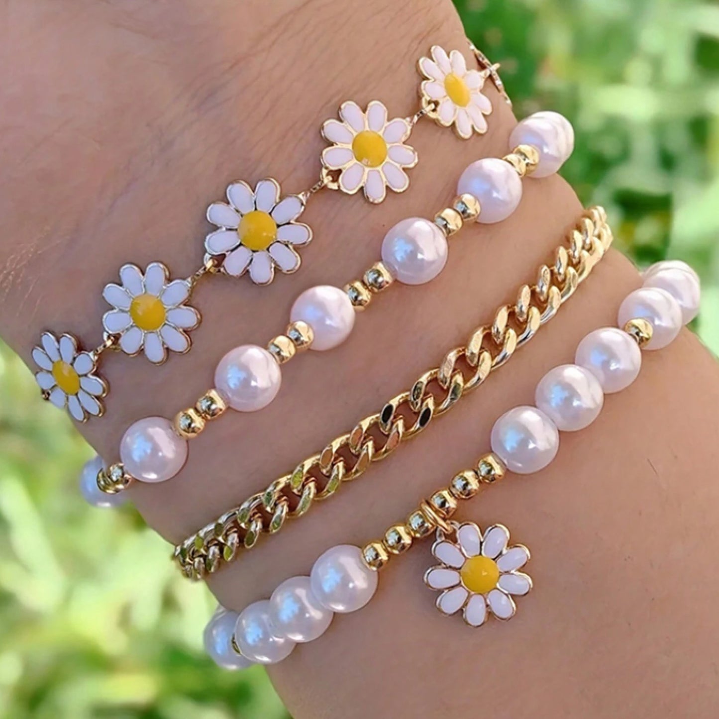 Ensemble de 4 bracelets marguerites et perles