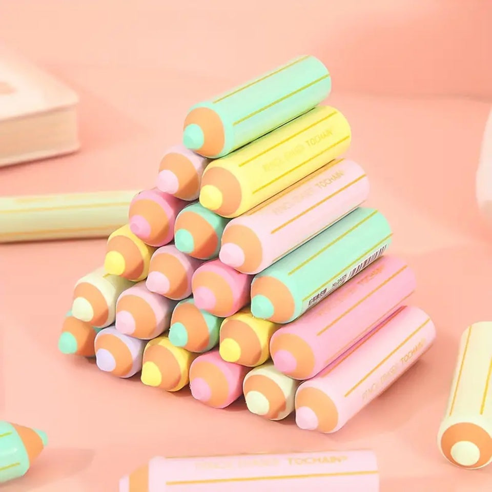 Gomme en forme de crayon de couleur