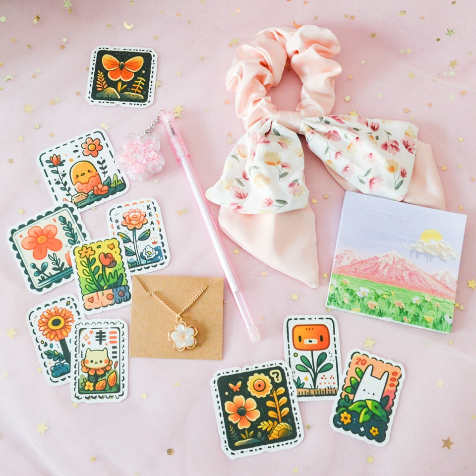 Un lot kawaii sur le thème des fleurs : accessoire de mode, papeterie, bijou. C'est une vraie invitation dans un jardin fleuri.