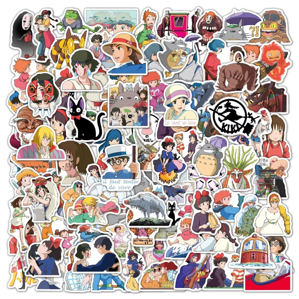 un lot de stickers aléatoires sur le thème des différents films Ghibli. Idéal pour le scrapbooking, pour la personnalisation.
