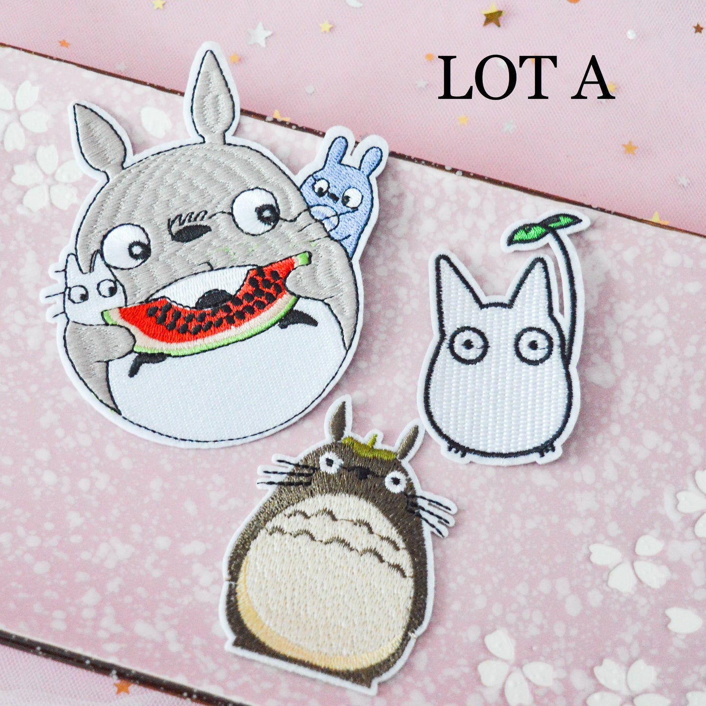 Lot de 3 broderies thermocollantes Totoro