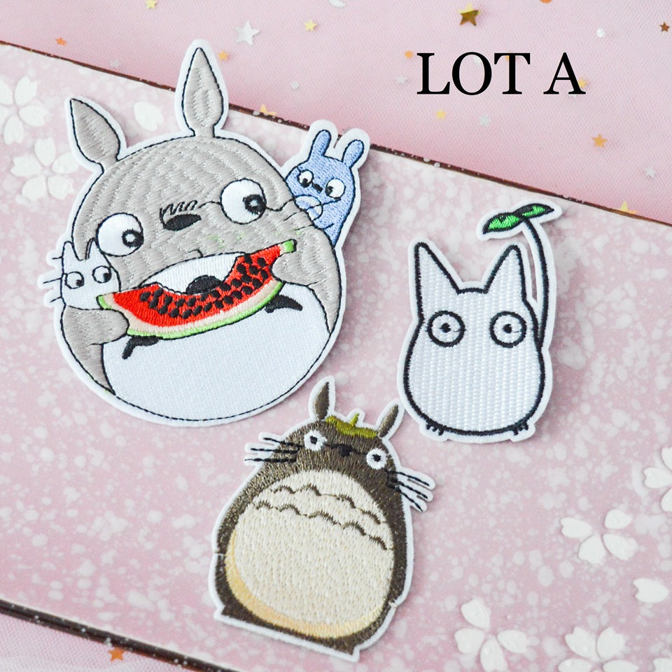 Lot de 3 broderies thermocollantes Totoro