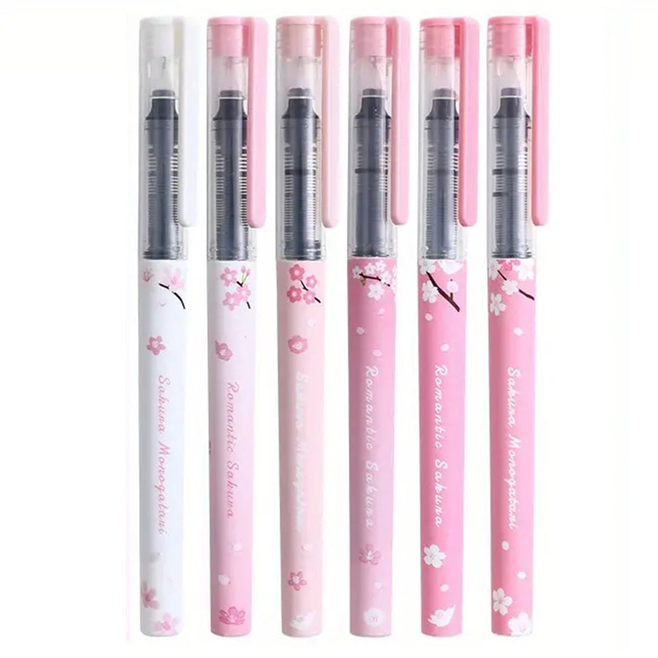 de jolis stylos blancs et roses au motif de fleurs de sakura. Ecriture fine en gel noire, ils rappellent les sakuras éphémères du Japon.