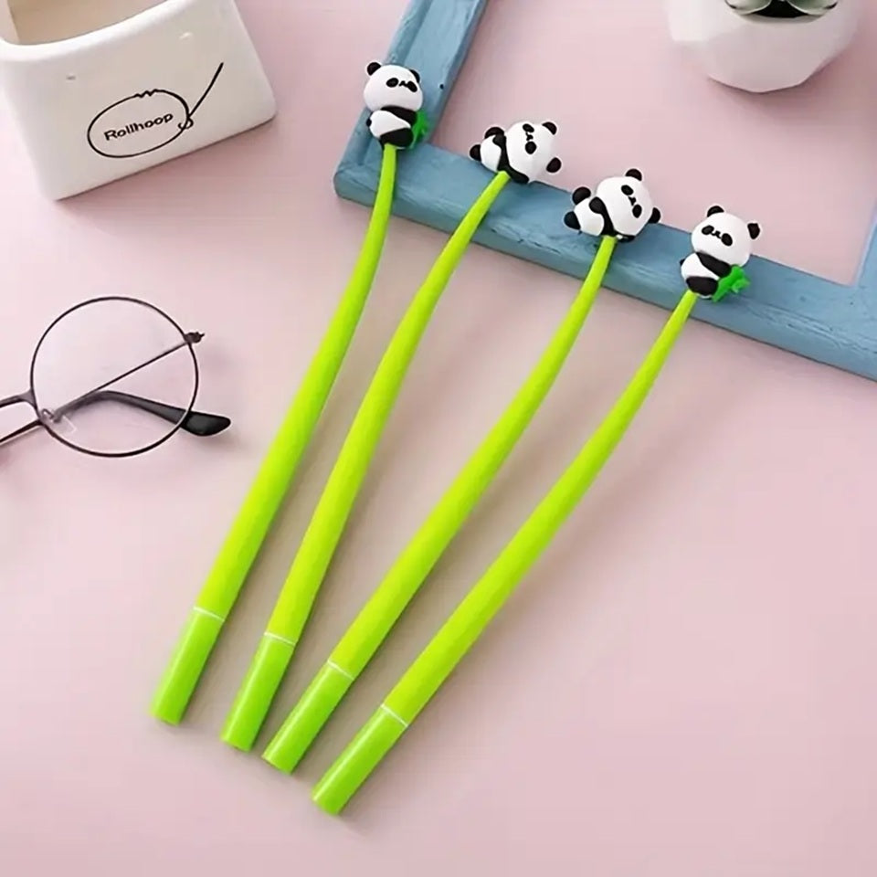 des stylos verts souples qui rappellent une tige de bambou au bout duquel se trouve un adorable petit panda. Vous pouvez vous amuser à l'agiter dans tous les sens, c'est amusant !