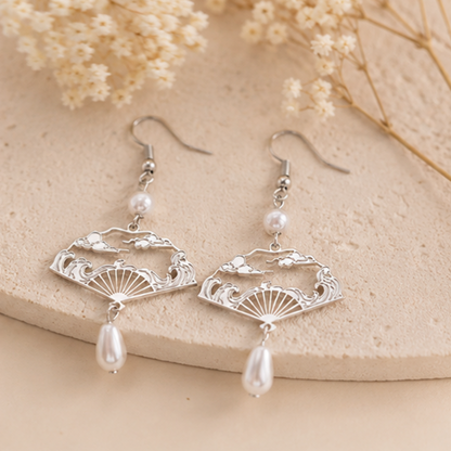 Boucles d'oreilles éventails japonais – détail perles blanches romantique kawaii