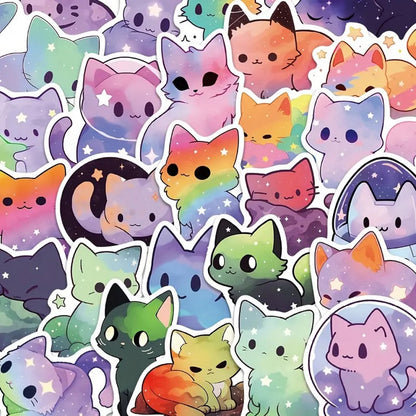 des stickers en forme de chat aux couleurs de la galaxie. Coloris multicolores, décorés d'étoiles et de nuages de toutes les couleurs.