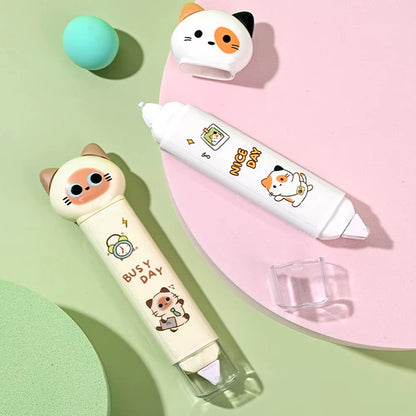 un outil de papeterie qui combine ruban correcteur et colle dans un design en forme de chat ultra mignon.