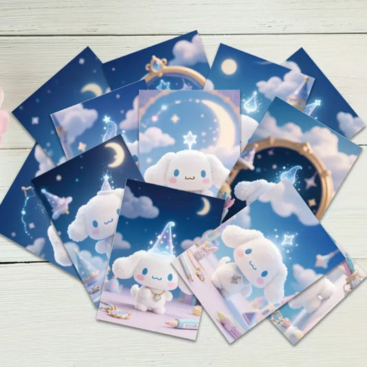 des cartes postales Cinnamoroll au design pastel et aux tons de bleus pour retrouver l'esprit de ce personnage Sanrio. Des illustrations de Cinnamoroll pleines de magie et de douceur.
