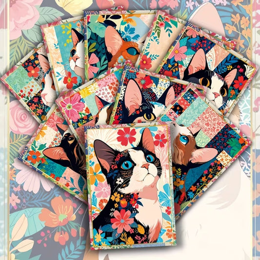 des cartes postales illustrées de chat malicieux et mignons dans un décor floral coloré. L'ensemble est poétique et rempli de tendresse.