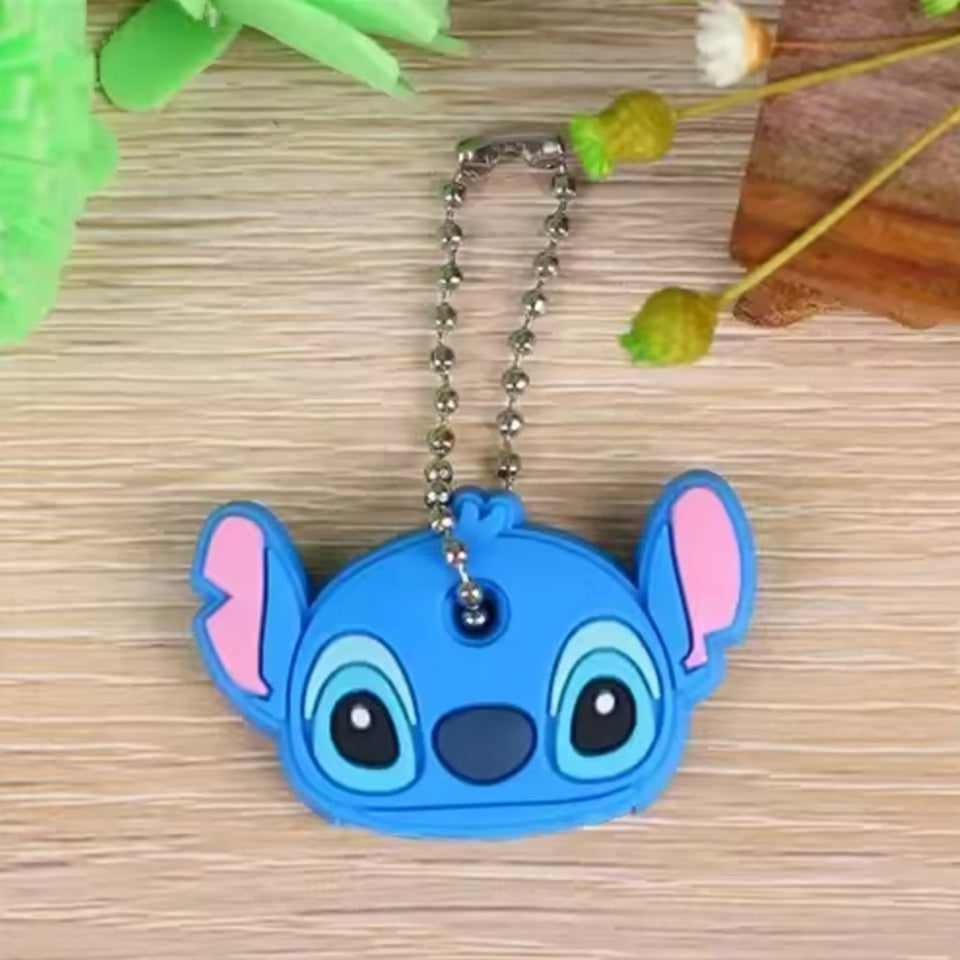 un couvre-clé en forme de stitch pour couvrir votre clé et ajouter une touche mignonne à votre trousseau de clé.