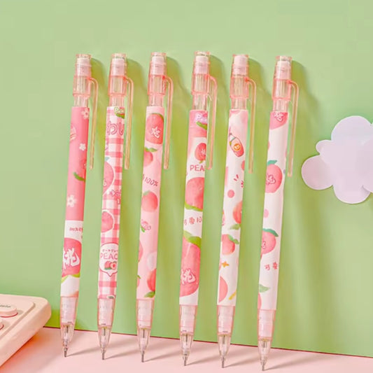 des critériums au motif et couleur de pêche. Look frais, fruité et coloré trop mignon. Idéal pour le dessin et l'écriture.