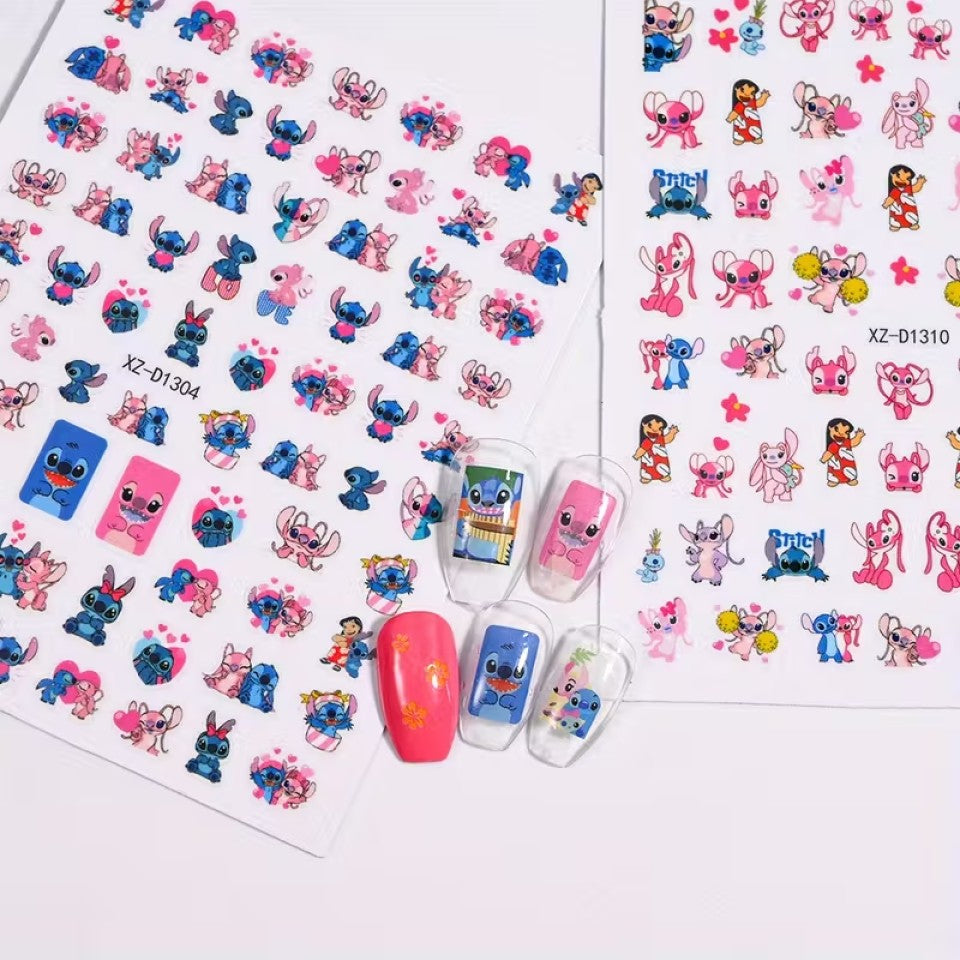 De jolis panches de stickers nail art inspirés de Lilo et Stitch. Retrouvez leur univers coloré et attendrissant pour un nail art fun et joyeux !