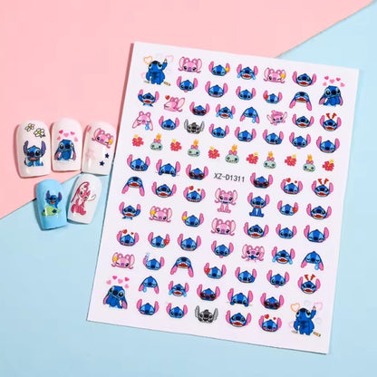 De jolis panches de stickers nail art inspirés de Lilo et Stitch. Retrouvez leur univers coloré et attendrissant pour un nail art fun et joyeux !