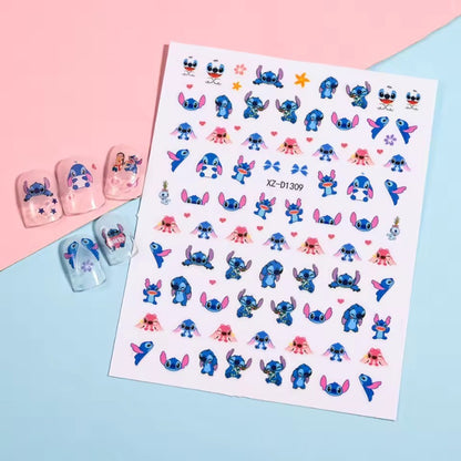 De jolis panches de stickers nail art inspirés de Lilo et Stitch. Retrouvez leur univers coloré et attendrissant pour un nail art fun et joyeux !