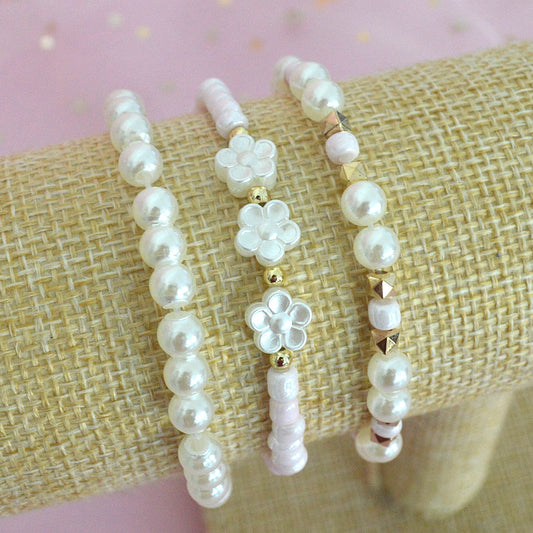 Ensemble de 3 bracelets perles et fleurs