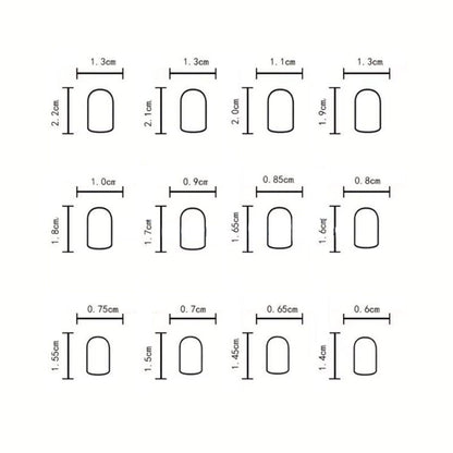 des faux ongles press on nails au motif et couleurs d'une galaxie étoilée. Dans les couleurs bleu, violet, rose et blanc, ce nail art vous transporte vers les étoiles. Faciles à et pratiques à utiliser grâce aux autocollants !