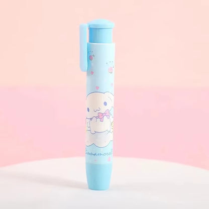 un adorable étui Cinnamoroll dans lequel est bien rangé une gomme ! Facile à utiliser (une simple pression fait sortir la gomme), la gomme reste propre  et facile à retrouver !