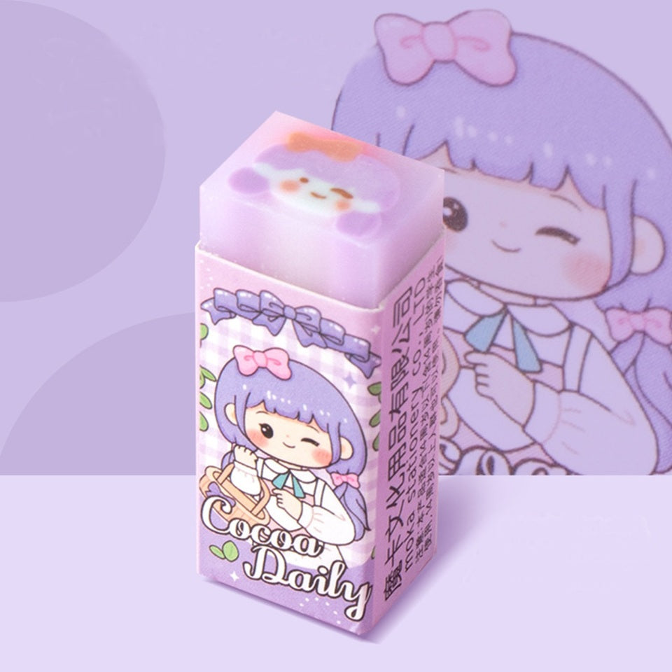une jolie gomme violette dont l'intérieur renferme une kawaii girl adorable t souriante. Gomme originale et unique !