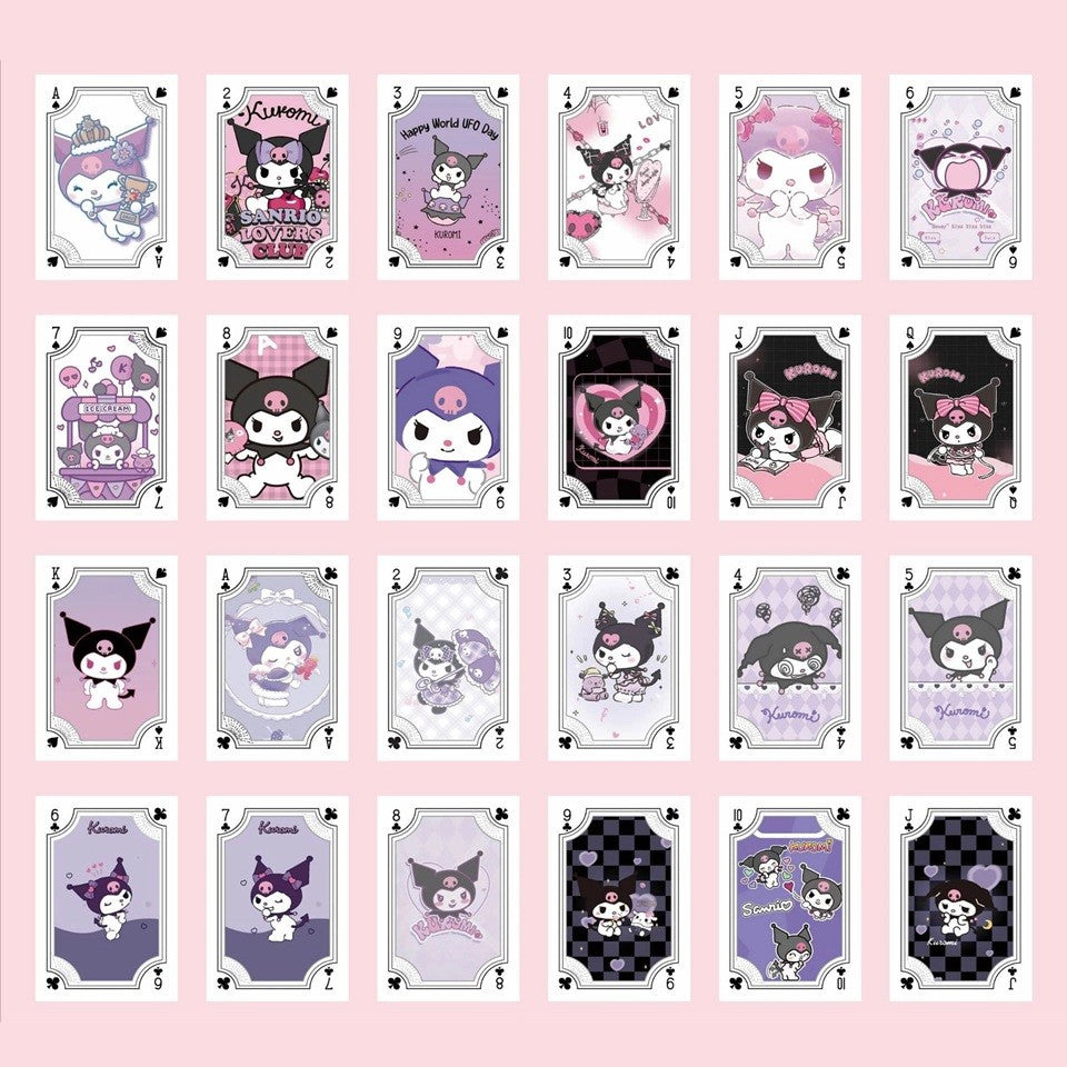 un jeu de 54 cartes à jouer illustré des personnages De Sanrio : Kuromi, My Melody, Cinnamoroll et tous leurs amis.
Parfaites pour passer un agréable moment en famille ou entre amis dans la douceur !