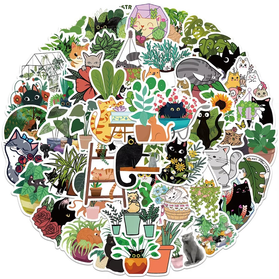 des stickers représentant des chats qui s'amusent et jouent dans des plantes vertes. Malice, mignonnerie et jolis décors de plantes idéals pour le scrapbooking.