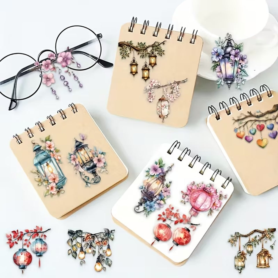 des stickers en forme de lanternes diverses et colorées (lampions, ampoules, coeurs, lanternes chinoises etc...)pour apporter une touche lumineuse et romantique à vos projets.