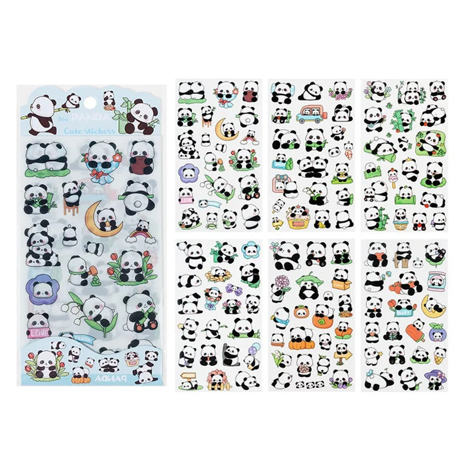 6 planches de stickers en forme de pandas super mignons et kawaii. Dans des poses et expressions différentes et variées, ils ajoutent une touche de gaieté et amusante à vos projets créatifs.