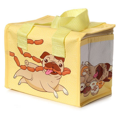 un sac isotherme au motif d'un carlin hyper drôle et gourmand. il tient de la nourriture dans sa gueule mais est trop mignon. Idéal pour transporter vos boites, repas, snacks et boissons.