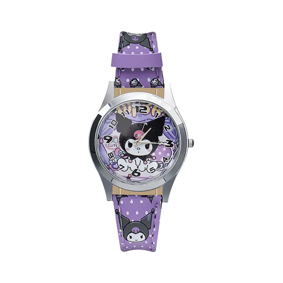 une superbe montre à quartz à l'effigie de la rebelle Kuromi. Son bracelet et son cadran illustré de détails qui rappellent le caractère de ce personnage attachant.