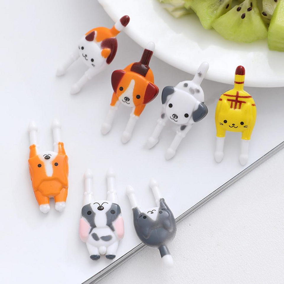 un lot de pics pour bento et apéro en forme de chiens et de chats trop mignons ! Ils sont pratiques et ajoutent de la couleur et une touche mignonne à vos repas.