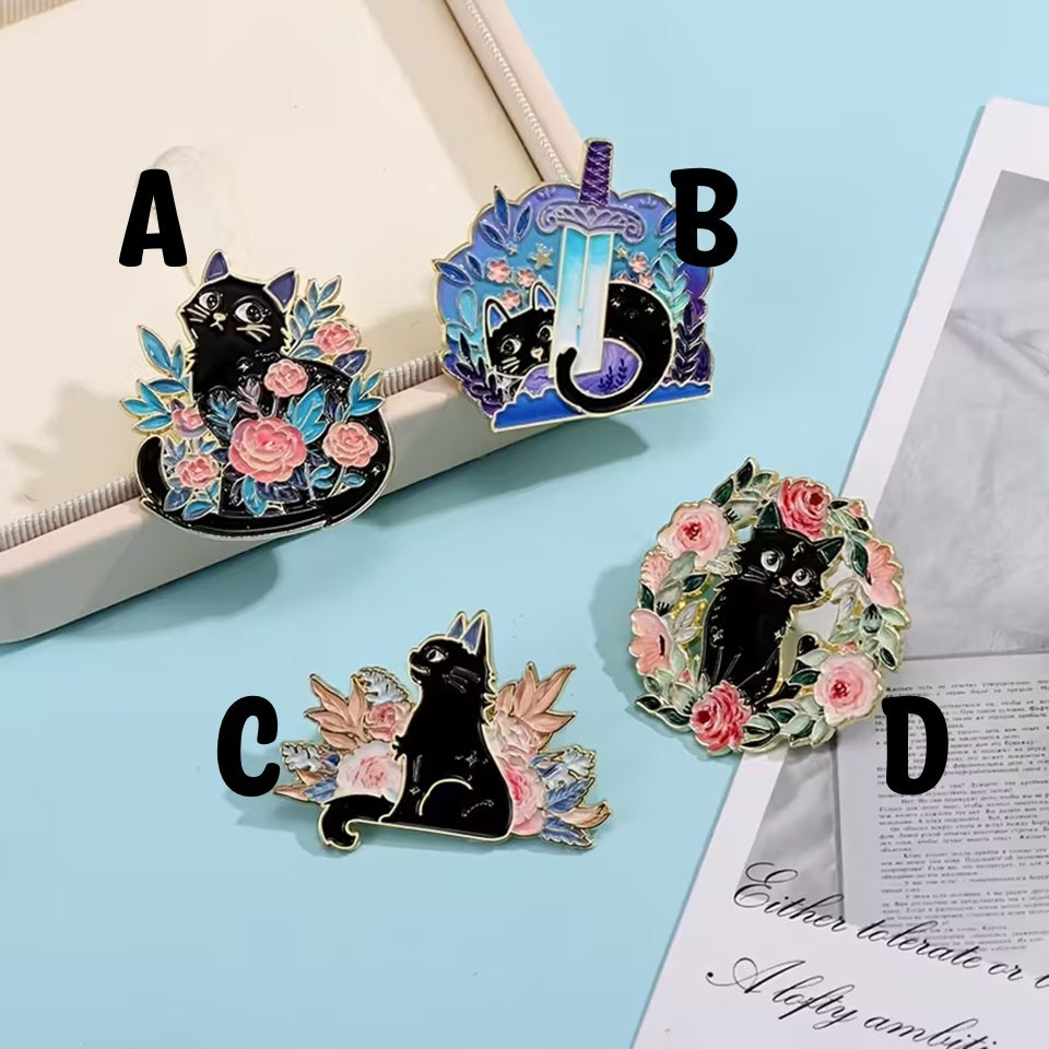 Pin's chat noir et fleurs (PROMO -12%)