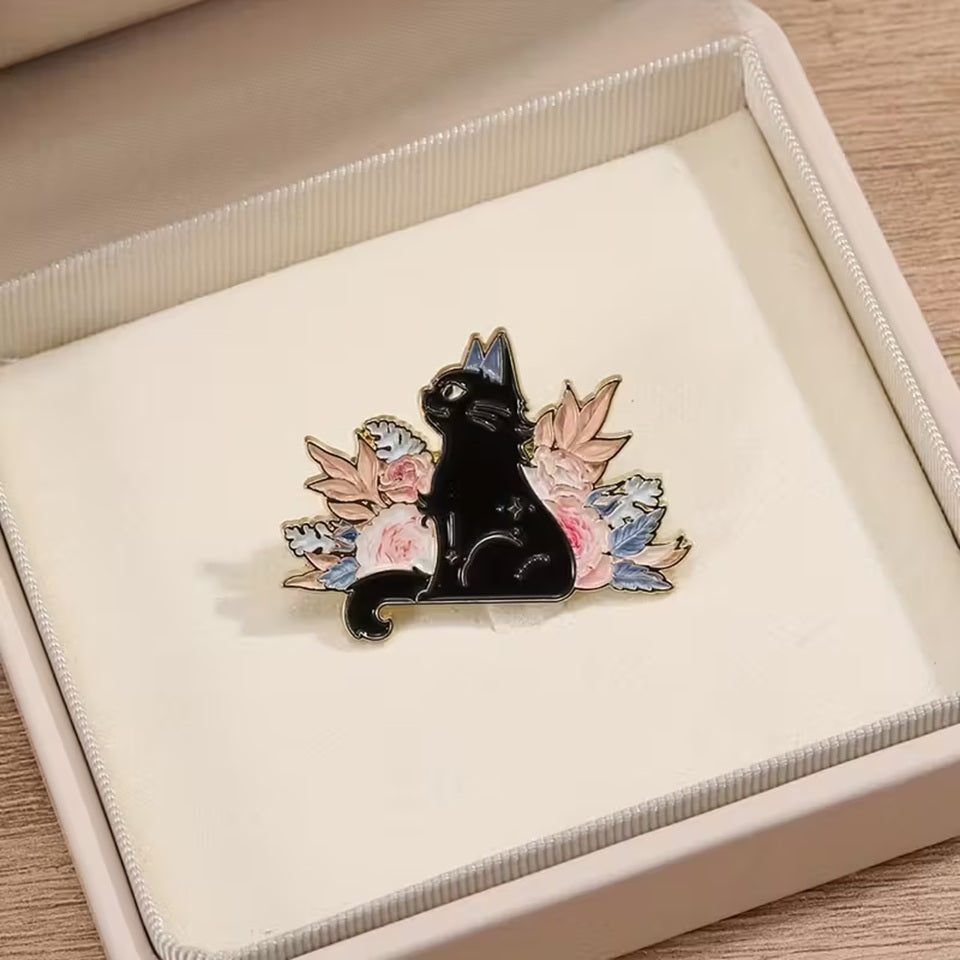 Pin's chat noir et fleurs (PROMO -12%)