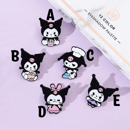 des pin's représentant la douce et rebelle kuromi. Retrouvez-la dans différentes poses et expressions qui mettent en avant son caractère joueur et malin.