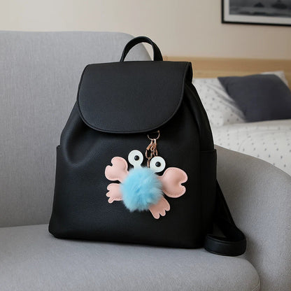 porte-clé en forme de crabe, tout fluffy et doux. En simili cuir, il est solide et durable. Idéal pour un trousseau ou en déco de sac