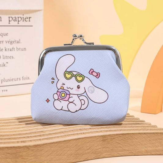 un joli porte-monnaie en polyester illustré de Cinnamoroll 