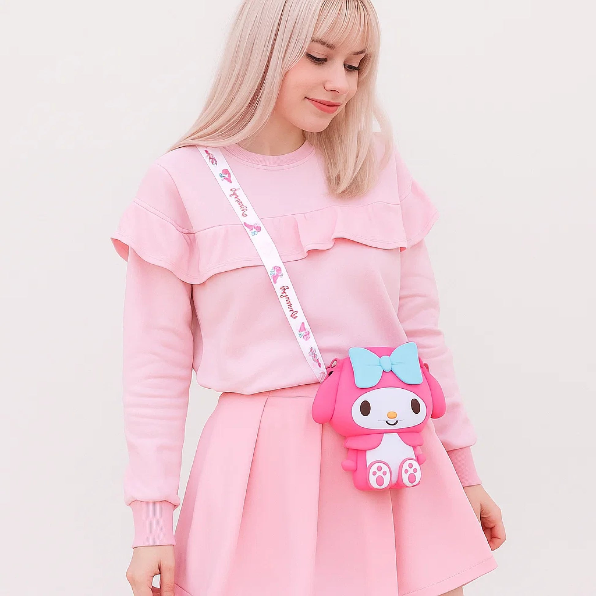 sacohce en pvc my melody, idéal pour y ranger smartphone, porte-monnaie et petits trésors. Parfaite pour un look mignon et kawaii, à prendre en balade