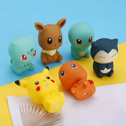 des squeacky pokemon trop mignons ! Pressez-les et ils couineront adorablement. Rigolo, amusant à utiliser !