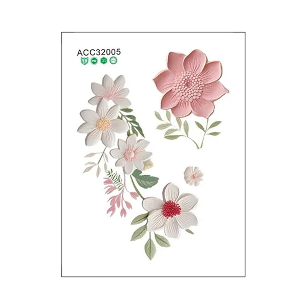 un sticker mural en forme de fleurs roses et blanches avec de jolies feuilles vertes. Touche déco florale, printanière, douce.