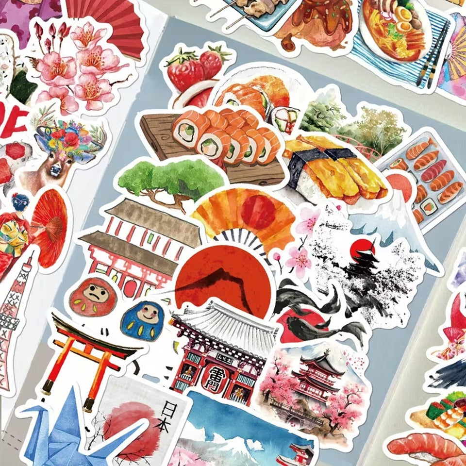 un lot de stickers sur le thème du Japon : kokeshi, daruma, tori, kimono et nourriture japonaise