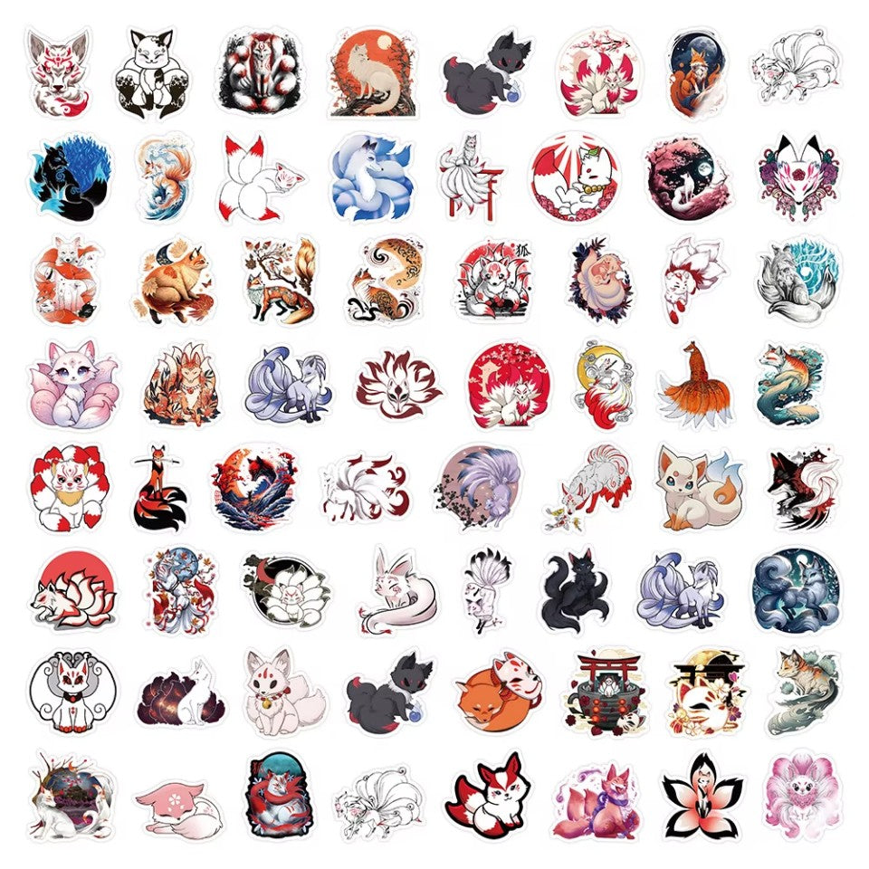 un lot de 20 stickers reprenant un design de kistune à une ou plusieurs queues. Ce renard mythique du folklore japonais ajoute une touche mystérieuse à tous vos projets.