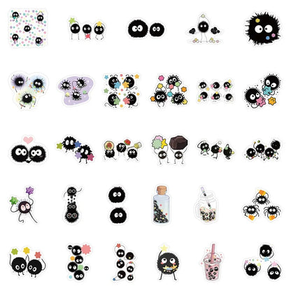 des stickers inspirés des petites noiraudes de Mon voisin Totoro et Le voyage de Chihiro du Studio Ghibli. Des noiraudes courageuses, joyeuses et adorablement mignonnes !