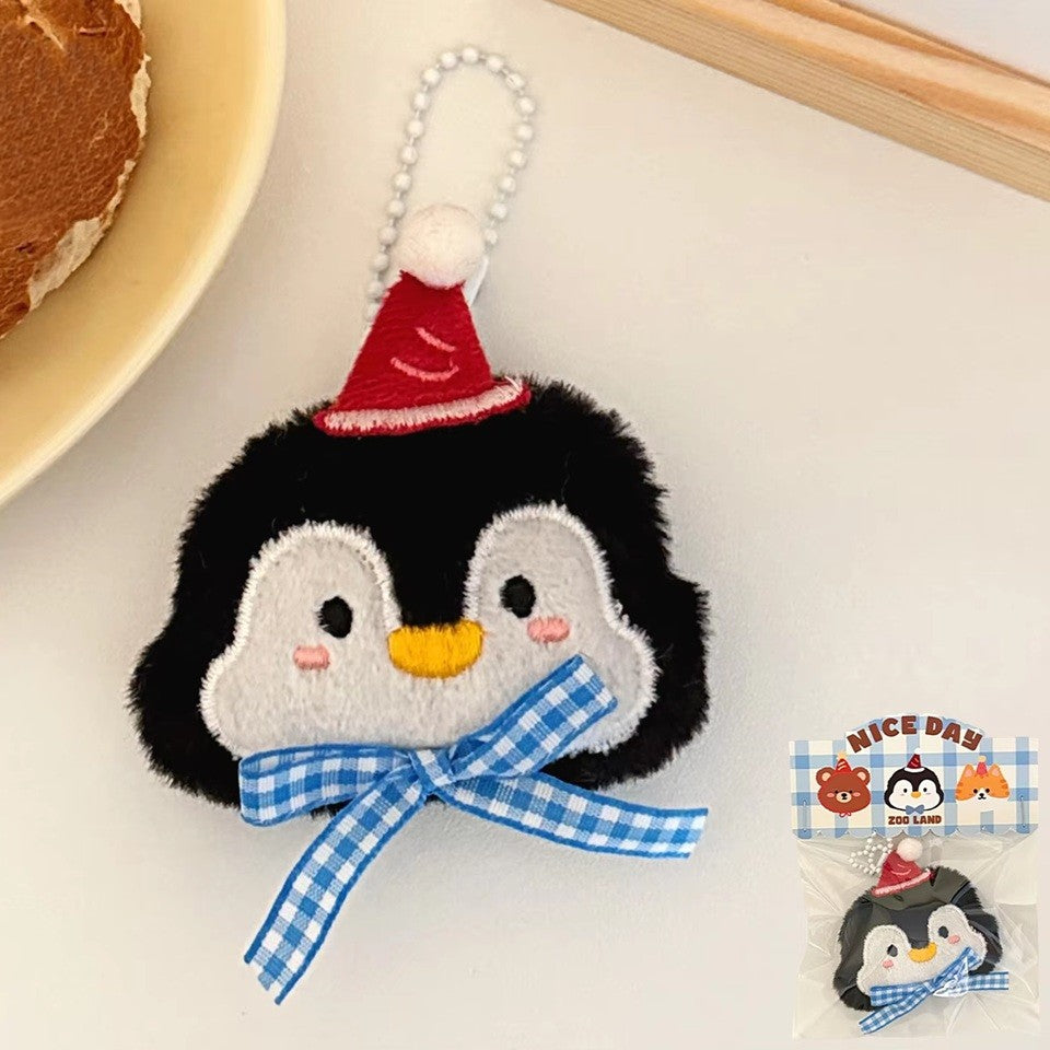 des porte-clés tout en peluche en forme d'animaux version chibi kawaii : shiba inu, ourson, vache, pingouin, lapin, chien et souris