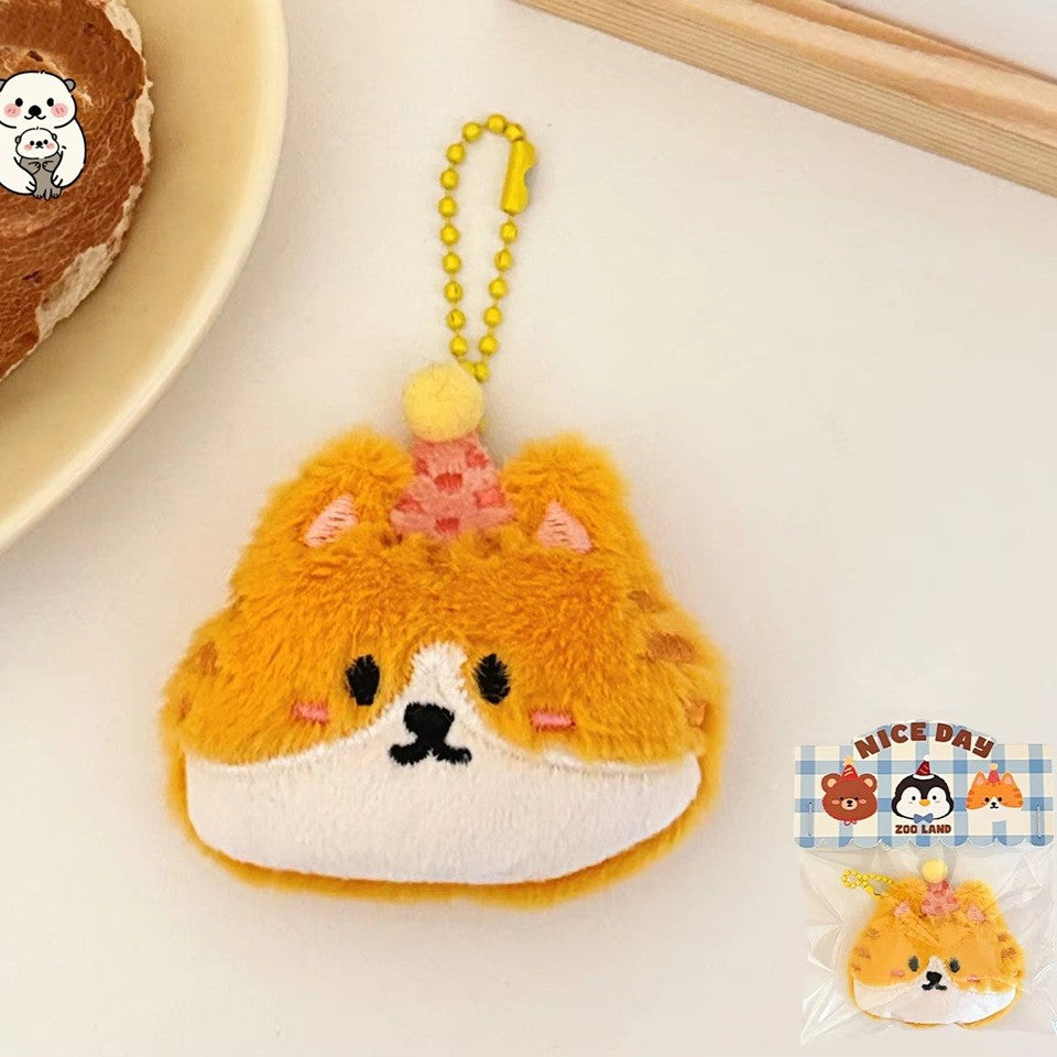 des porte-clés tout en peluche en forme d'animaux version chibi kawaii : shiba inu, ourson, vache, pingouin, lapin, chien et souris